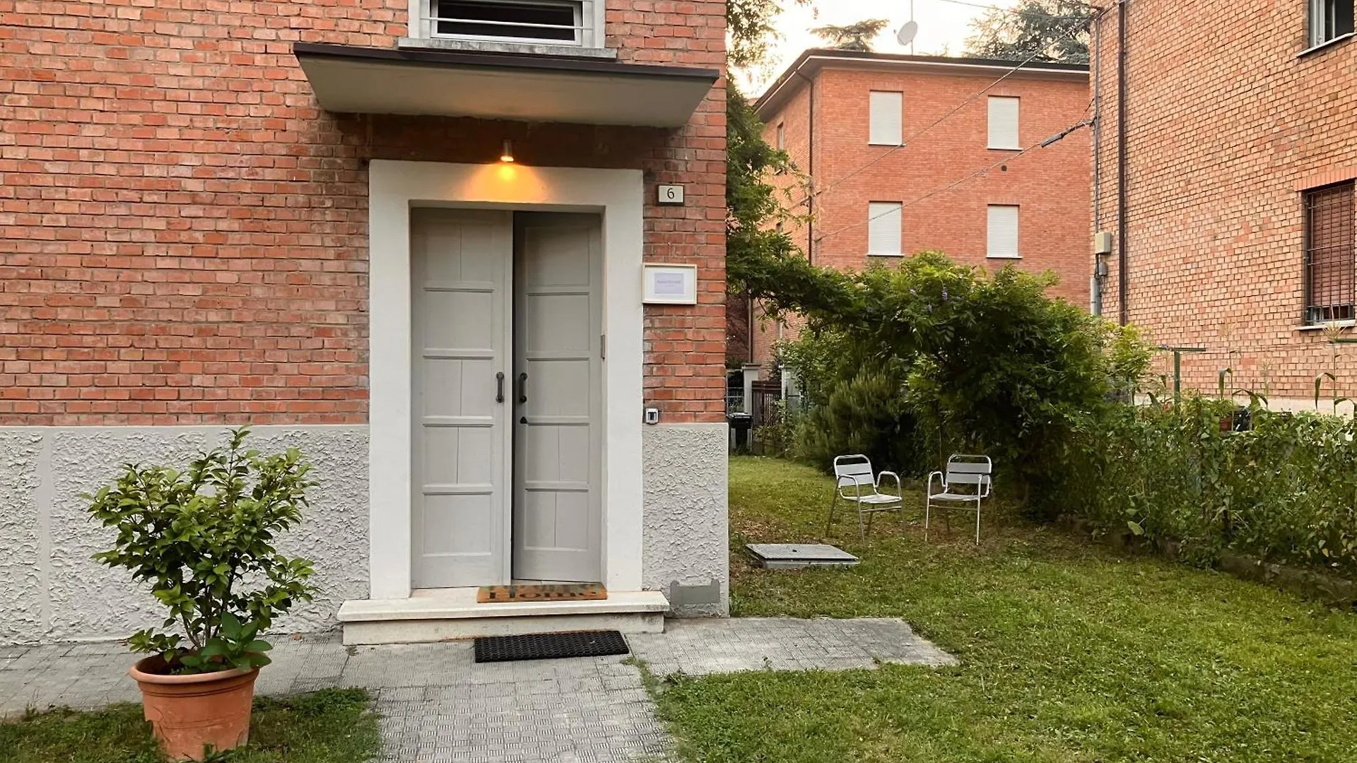 شقة Rossena Home Tranquillo Appartamento, Con Giardino, Vicino Al Centro Ed All'Ospedale Santa Maria Nuova Smn ريجّو إيميليا